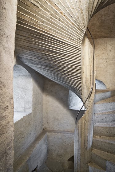 Stahlbetonstiege im Turm @ Renate Schrattenecker-Fischer