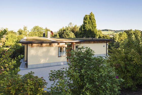 Westansicht, Zufahrt © Renate Schrattenecker-Fischer