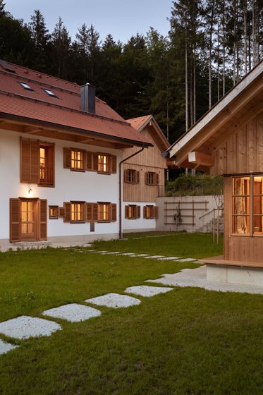 Haupthaus, Wirtschaftsgebäude und Salettl @ Stefan Gruber